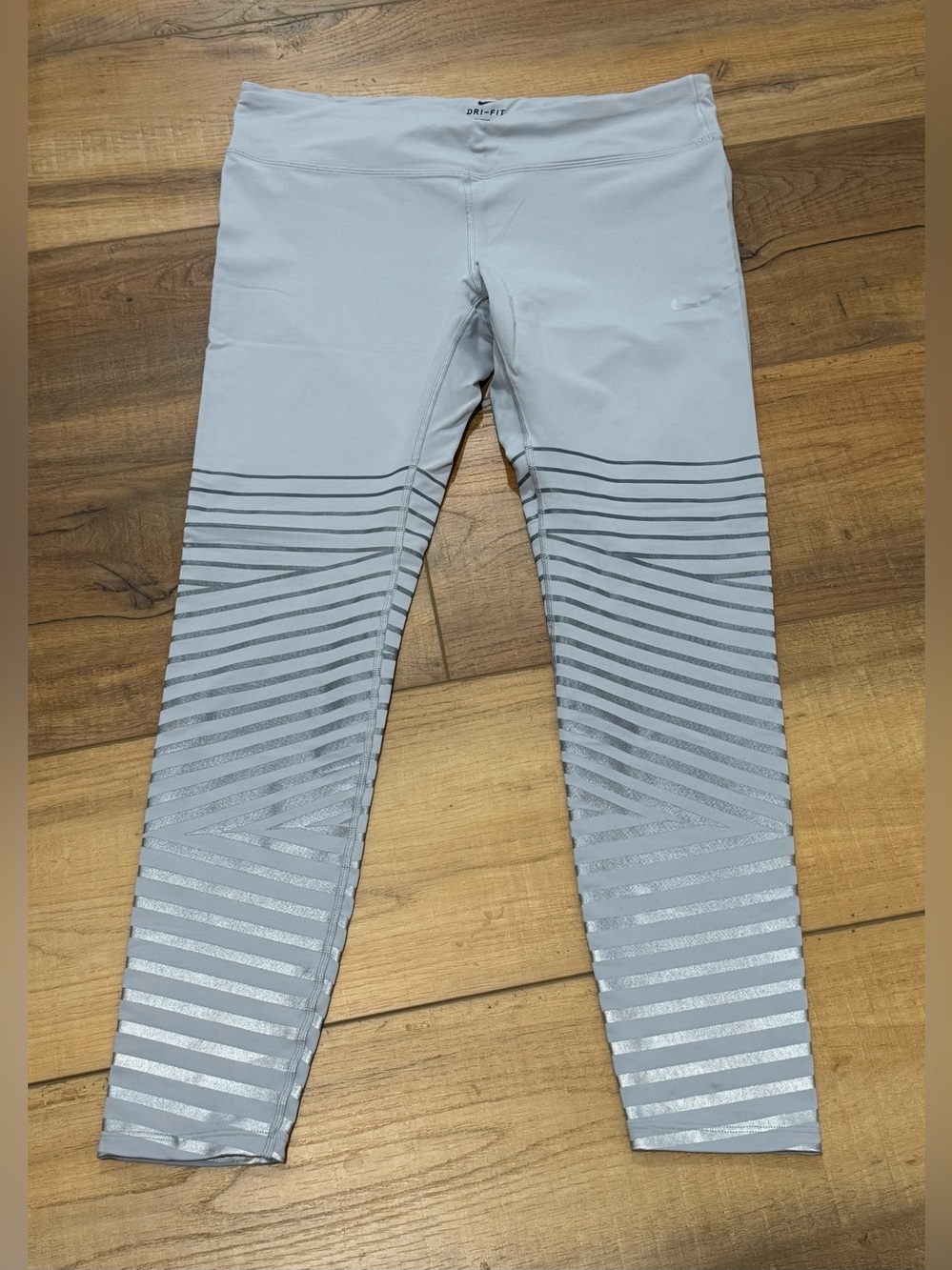 Nike Light Gray Men’s Dri-FIT Striped Workout Joggers NWOT